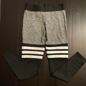 Bombshell Sportswear Sock Legging